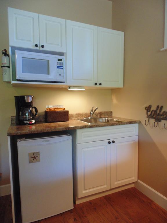 Ocean Mist Guesthouse Ucluelet Phòng bức ảnh