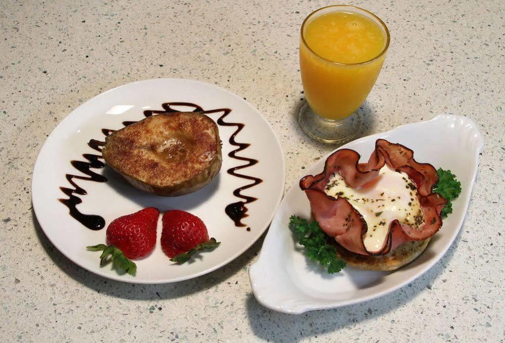 Ocean Mist Guesthouse Ucluelet Ngoại thất bức ảnh